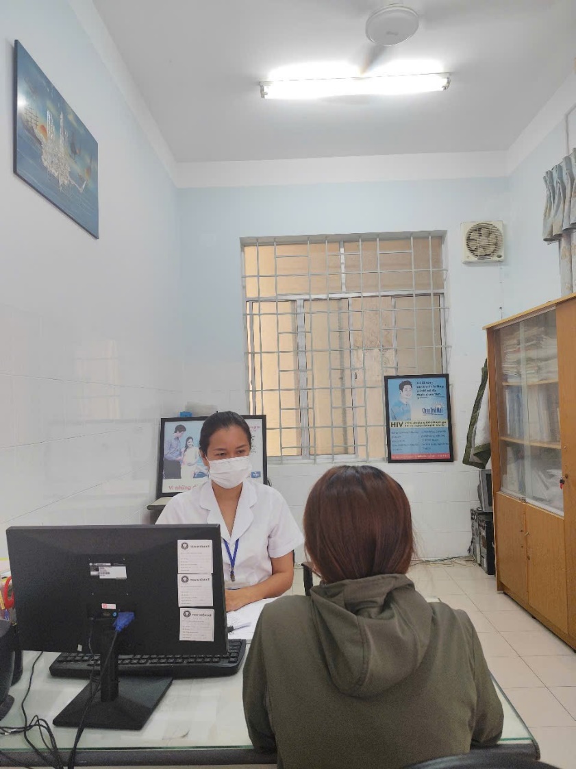 Xét nghiệm HIV định kỳ khi sử dụng PrEP: Yêu cầu bắt buộc để bảo đảm hiệu quả dự phòng